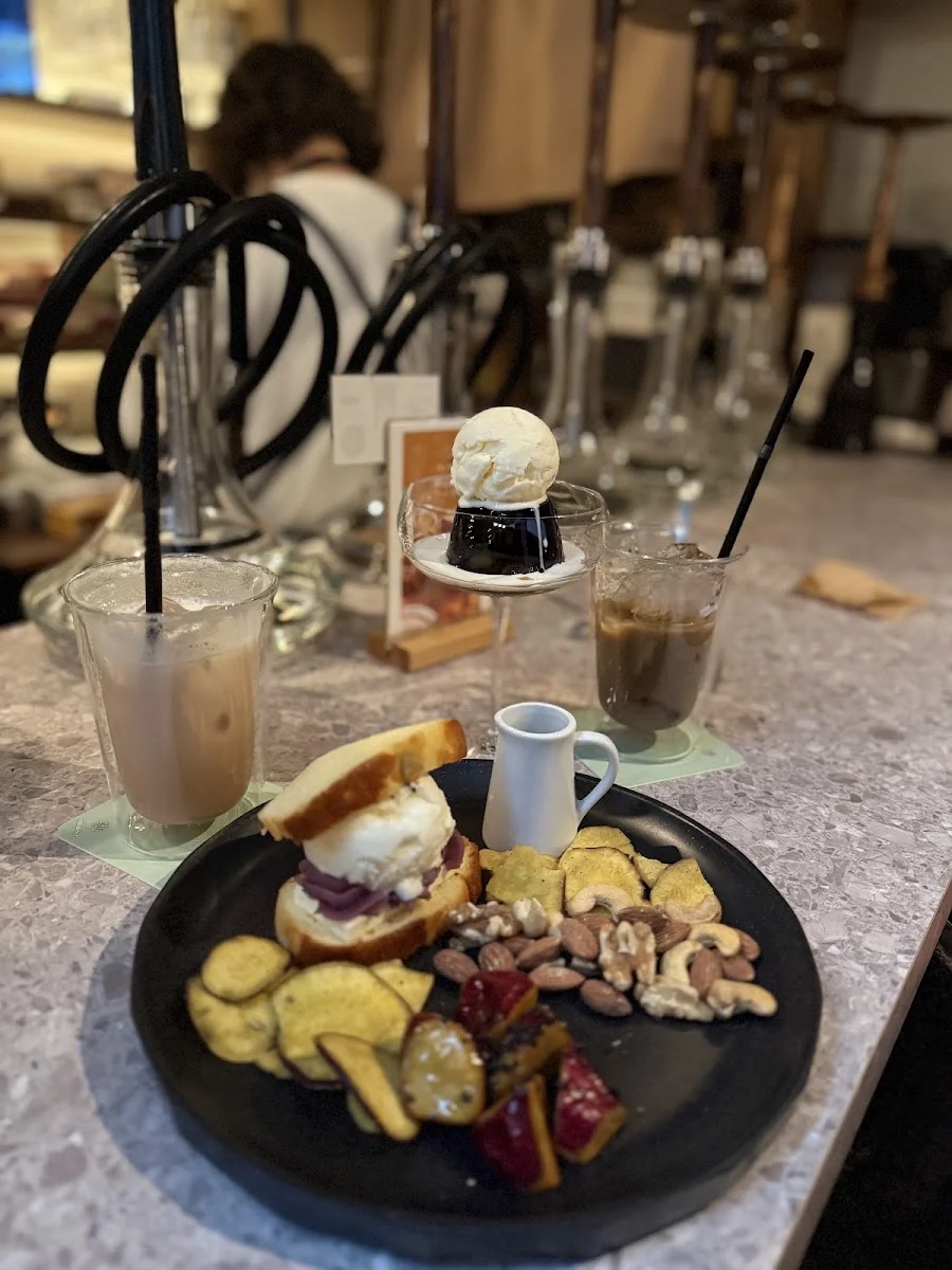 シーシャカフェ&バー muse/ミューズ 渋谷道玄坂店（hookah lounge muse） 店舗写真